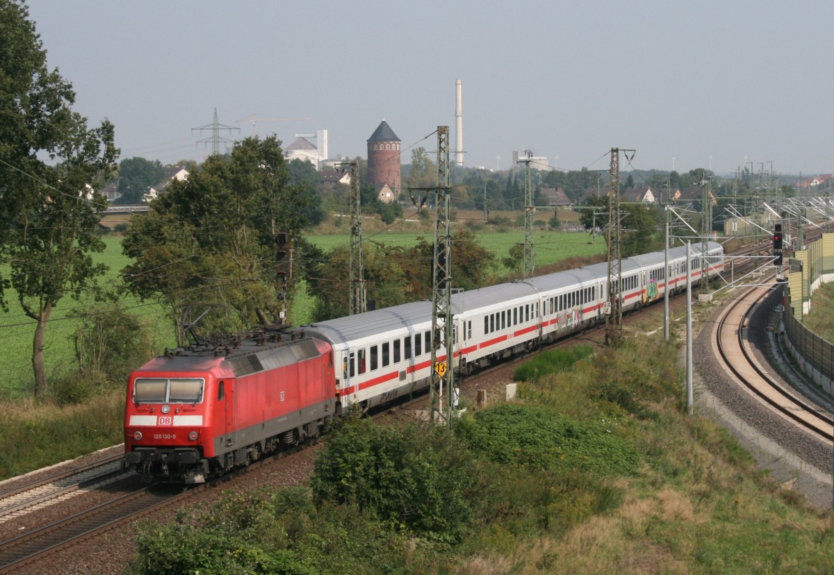 120 130 mit IC 2376 (Karlsruhe Hbf–Stralsund Hbf) am 05.09.2014 in Uelzen