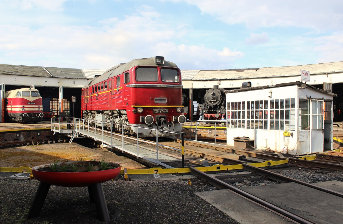 120 274-6 zu sehen am 05.04.15 im Bw Arnstadt.