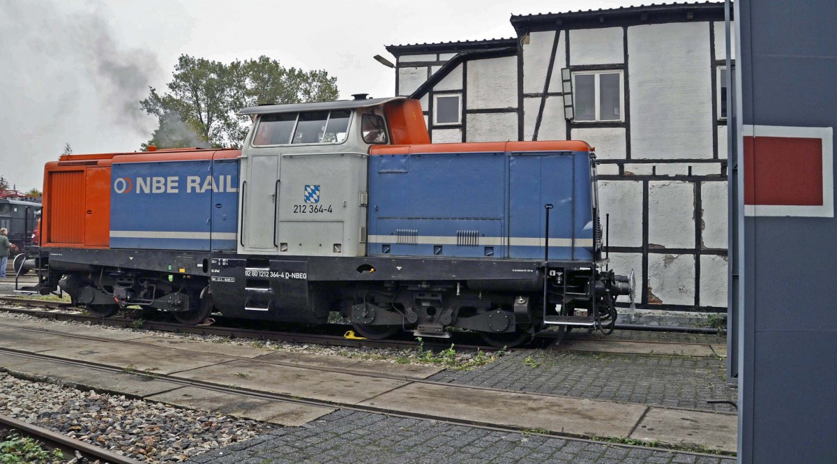 12.10.2013 Weimar Bw-Fest ; als Gast oder Leihgabe die 212 364-4 der Nordbayerischen Eisenbahn GmbH