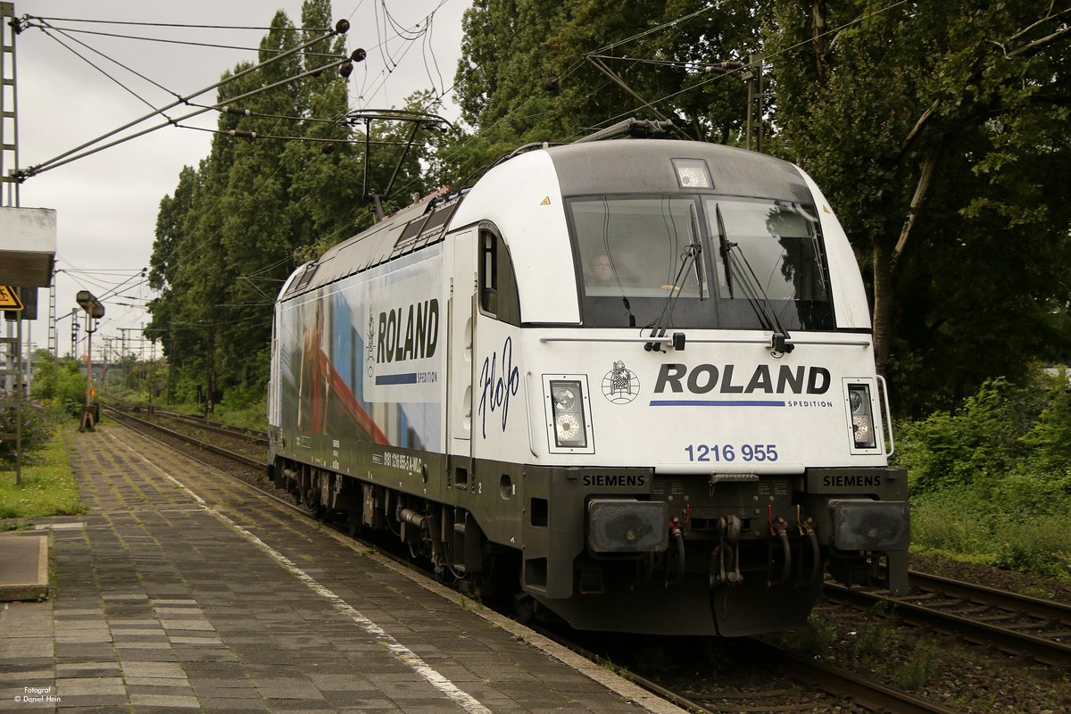 1216 955  Roland Spedition  Taurus in Duisburg Rheinhausen, August 2017.
