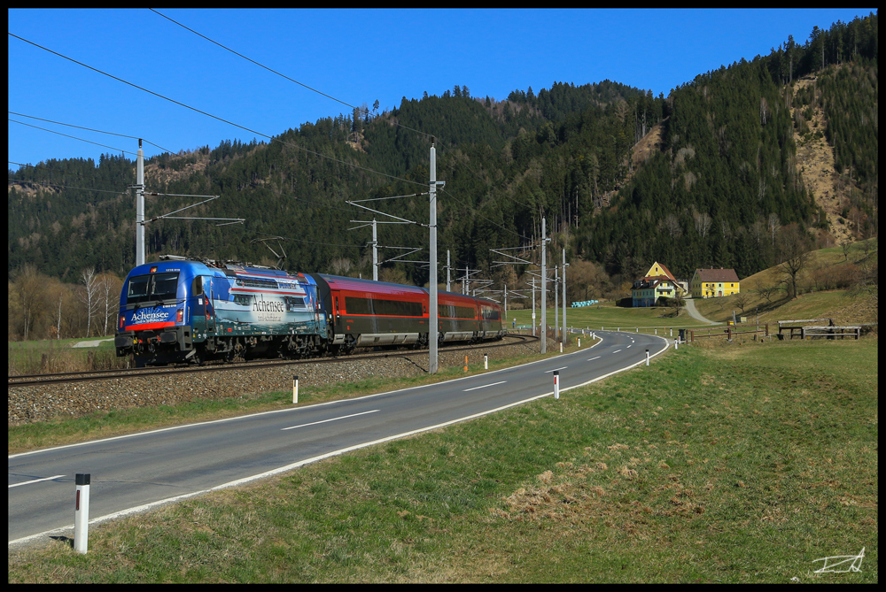 1216.019 Achensee zieht den Railjet durchs Murtal. Fentsch 06.04.2018