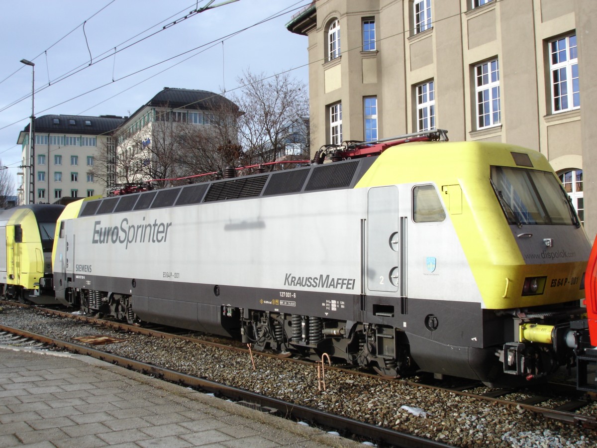 127 001-6 Eurosprinter Dispolok, München Hbf 04-12-2005
Bahnvideos in Youtube - http://www.youtube.com/user/cortiferroviariamato/videos
 - Auch 103 245 mit CNL Amsterdam-Innsbruck