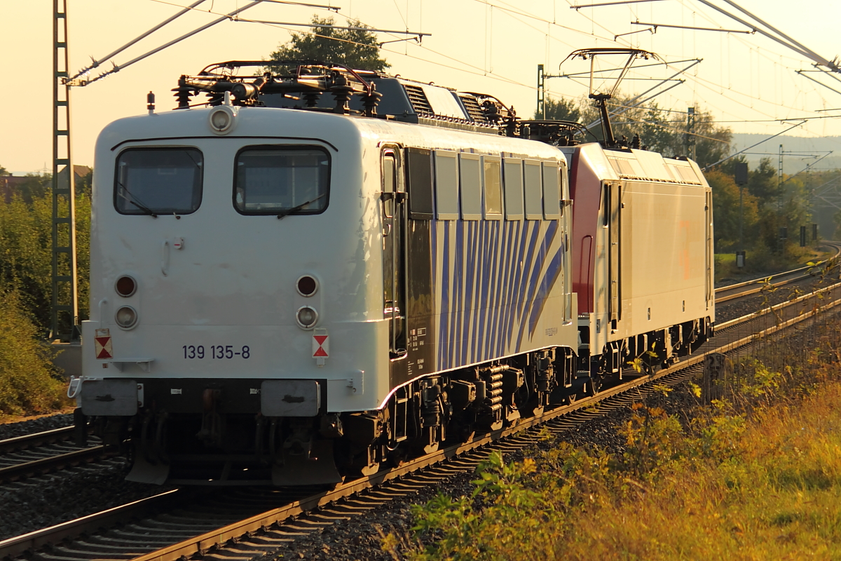 139 135-8 Lokomotion bei Bad Staffelstein am 04.10.2011.