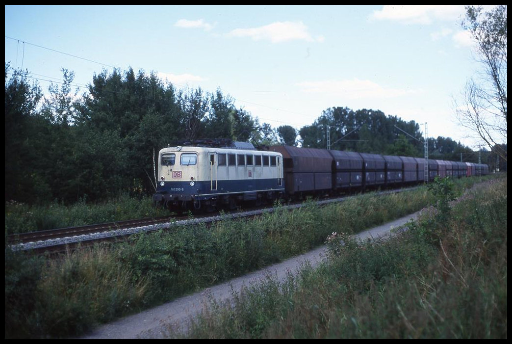 140390 ist hier am 9.7.1999 mit einem Kohle Leerzug bei Osnabrück Hellern in Richtung Ruhrgebiet unterwegs.