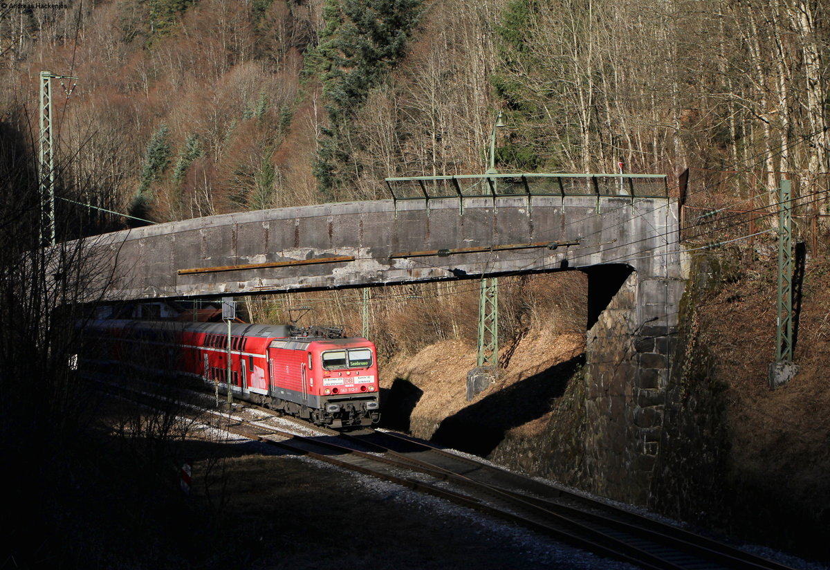 143 312-7 mit der RB 17271 (Freiburg(Brsg)Hbf-Seebrugg) bei Hirschsprung 10.12.16