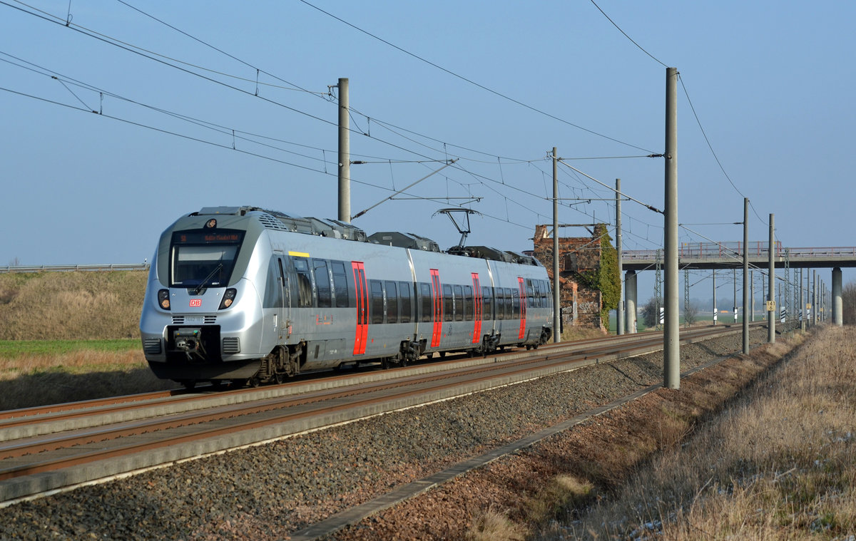 1442 161 erreicht auf dem Weg nach Halle(S) am 10.02.18 in Kürze den Haltepunkt Brehna.