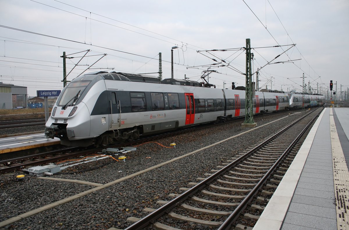 1442 662-1 und 1442 173-9 machen sich am 27.1.2018 als RE13 (RE16104) nach Magdeburg Hauptbahnhof im Leipziger Hauptbahnhof auf den Weg.