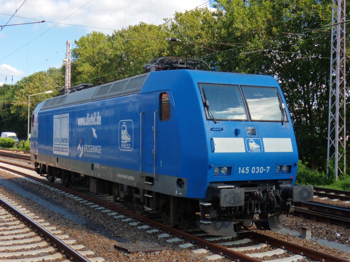 145 030-7 der  PRESS  wartet am 09.09.2015 in Osnabrück auf den nächsten Einsatz. 