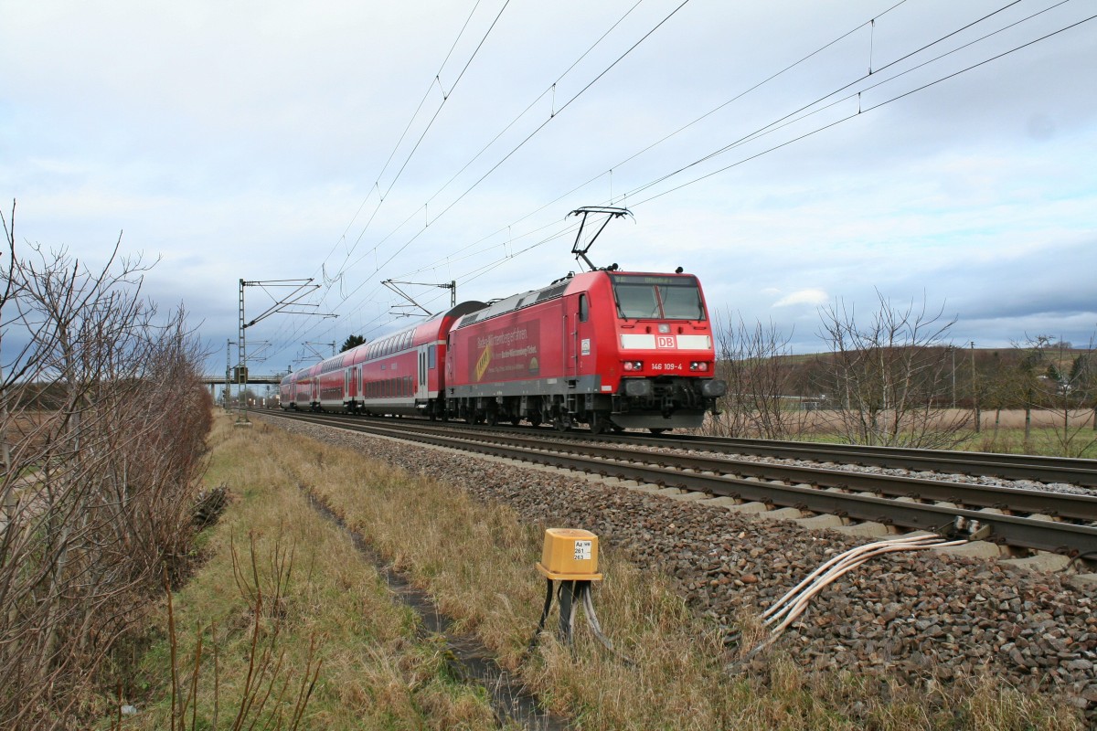 146 109-4 mit einem RE von Basel Bad. Bf nach Offenburg am Nachmittag des 03.01.14 bei Hgelheim.
