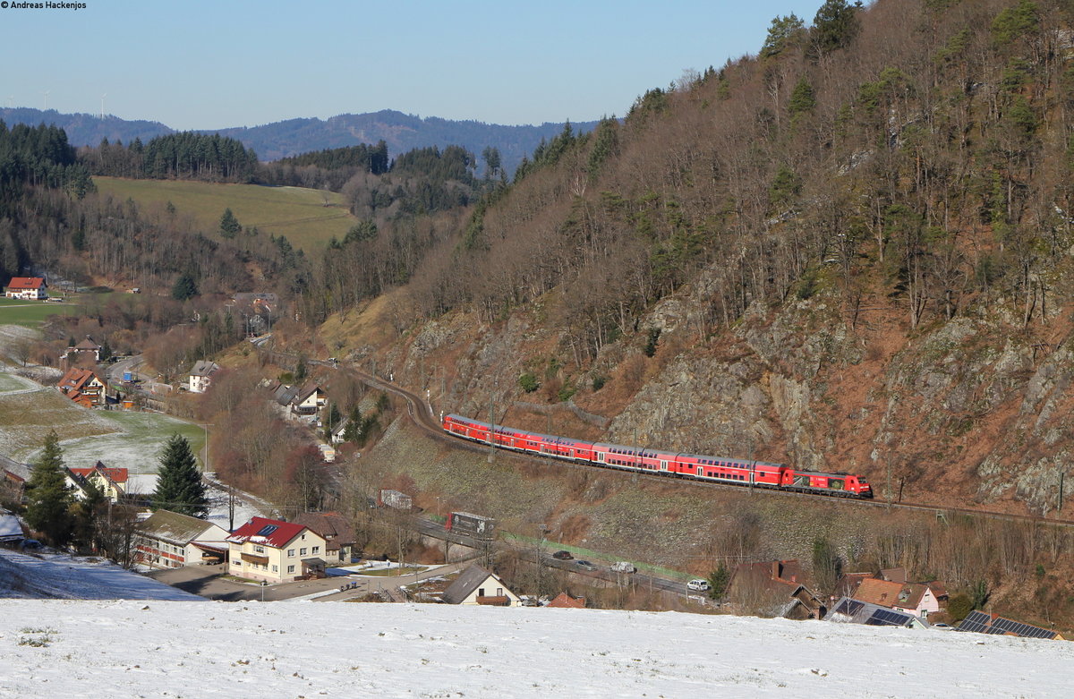 146 236-5  Triberg/Schwarzwaldbahnerlebnispfad  mit der RB 17215 (Freiburg(Brsg)Hbf-Neustadt(Schwarzw)) bei Falkensteig 13.2.18
