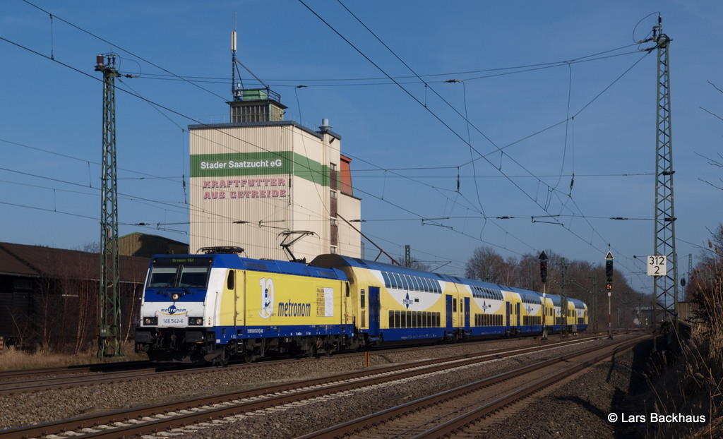 146 542-6 rollt am 09.03.14 mit ihrem ME durch Tostedt Richtung Bremen Hbf.
