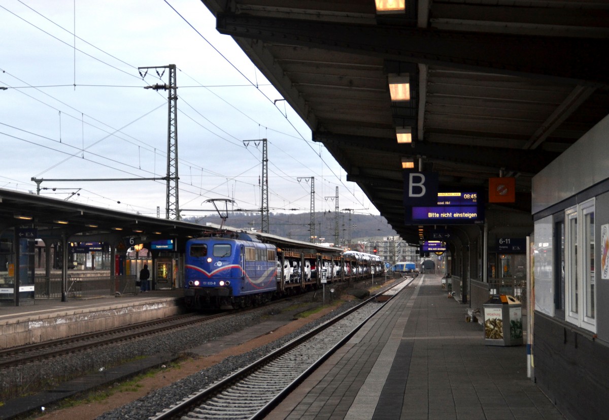 151 033 mit einem Autozug am 29.01.2016 in Göttingen