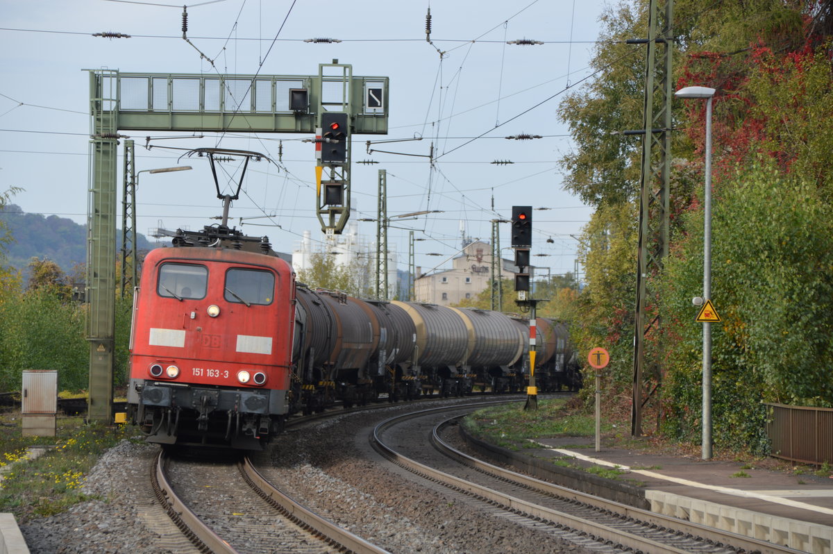 151 163-3 in Oberlahnstein 

Aufnahme Ort: Oberlahnstein
Aufnahme Datum: 11.10.2018