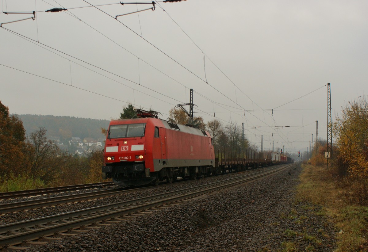 152 002-2 mit einen gemischten Gterzug Richtung Sden am 14.11.13.
