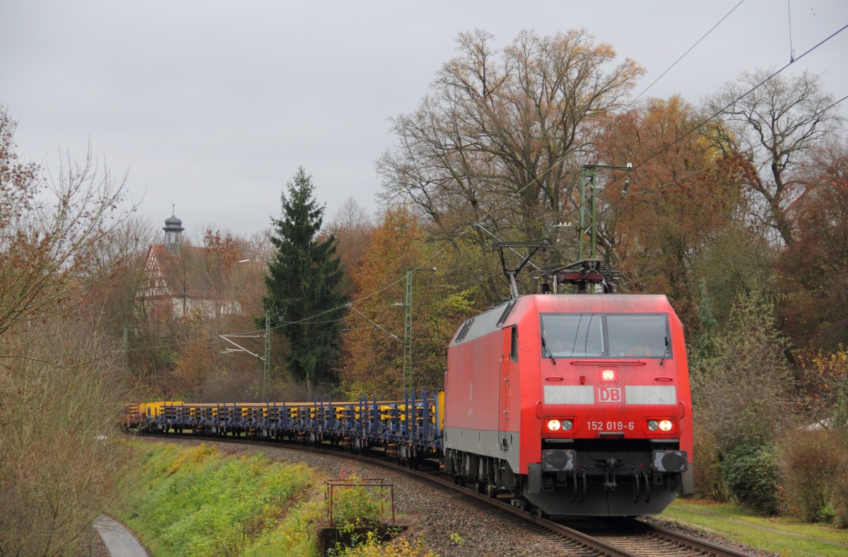 152 019-6 DB mit Langschienen in Schney am 22.11.2013.