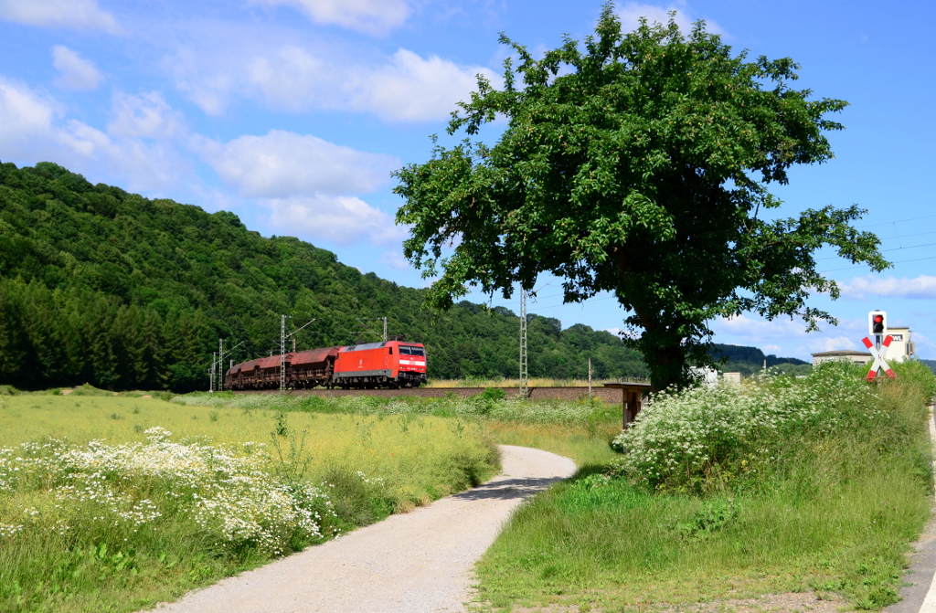 152 029 mit einem Ganzzug Tadgs am 28.06.2016 bei Freden(Leine)