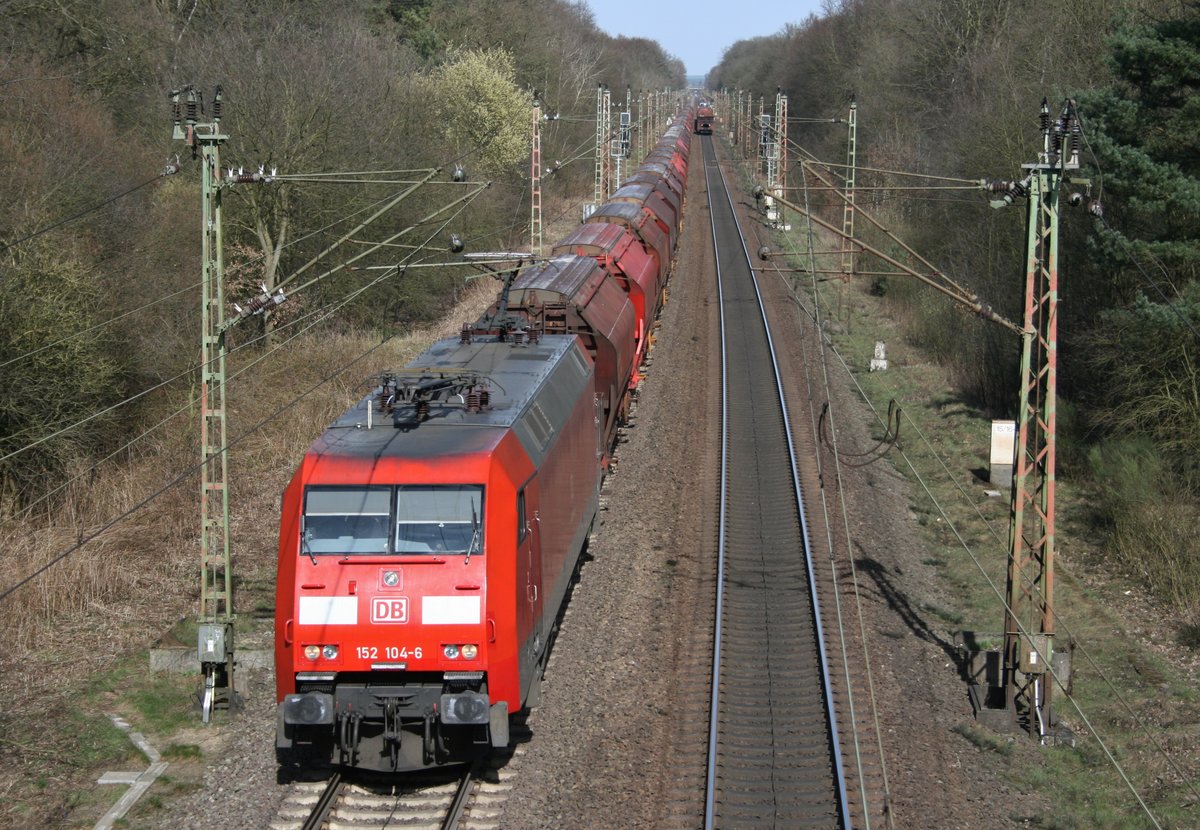152 104 mit GC 60571 (Hamburg Hohe Schaar–Bebra) am 26.03.2017 in Klein Sstedt