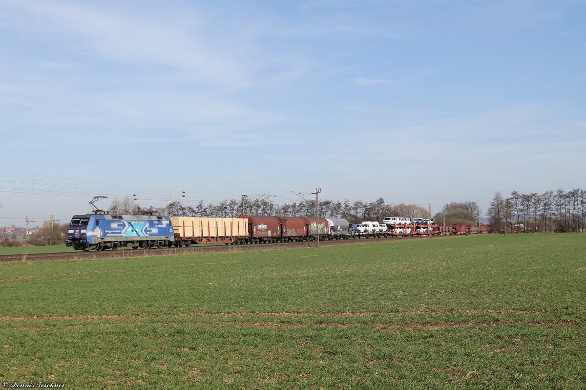 152 136-8 DB mit einem gemischten Güterzug bei Sudheim am 16.03.2017