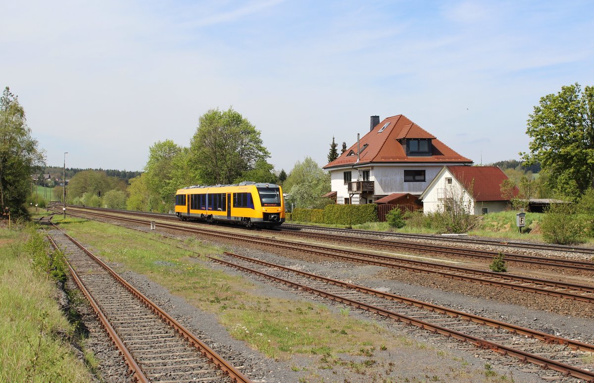 1648 202 (Oberpfalzbahn) zu sehen am 10.05.16 in Pechbrunn.