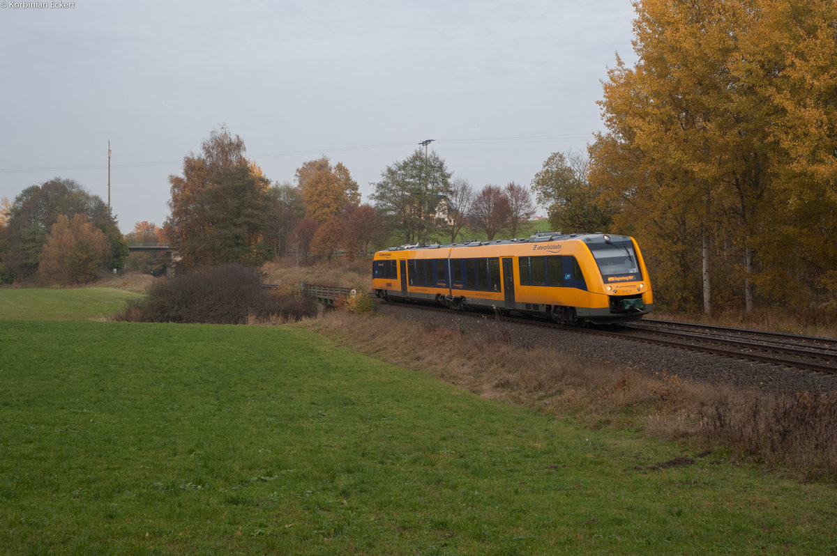 1648 704 als OPB 79737 von Marktredwitz nach Regensburg bei Reuth bei Erbendorf, 01.11.2016