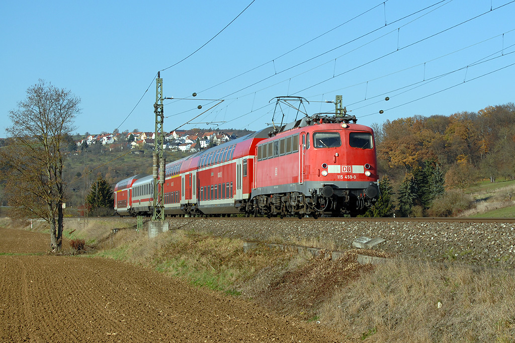 17.11.2018 Streckenabschnitt Uhingen 115 459-0 als Pbz 2461