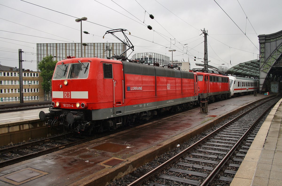 181 211-4  Lorraine  durchfährt am 1.7.2017 mit 115 459-0 und dem Pbz2471 von Dortmund Bbf nach Frankfurt(Main) Hauptbahnhof den Kölner Hauptbahnhof in Richtung Westen.