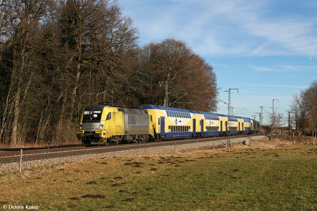 182 596 mit M 79032 am 06.01.2014 bei Hufschlag.