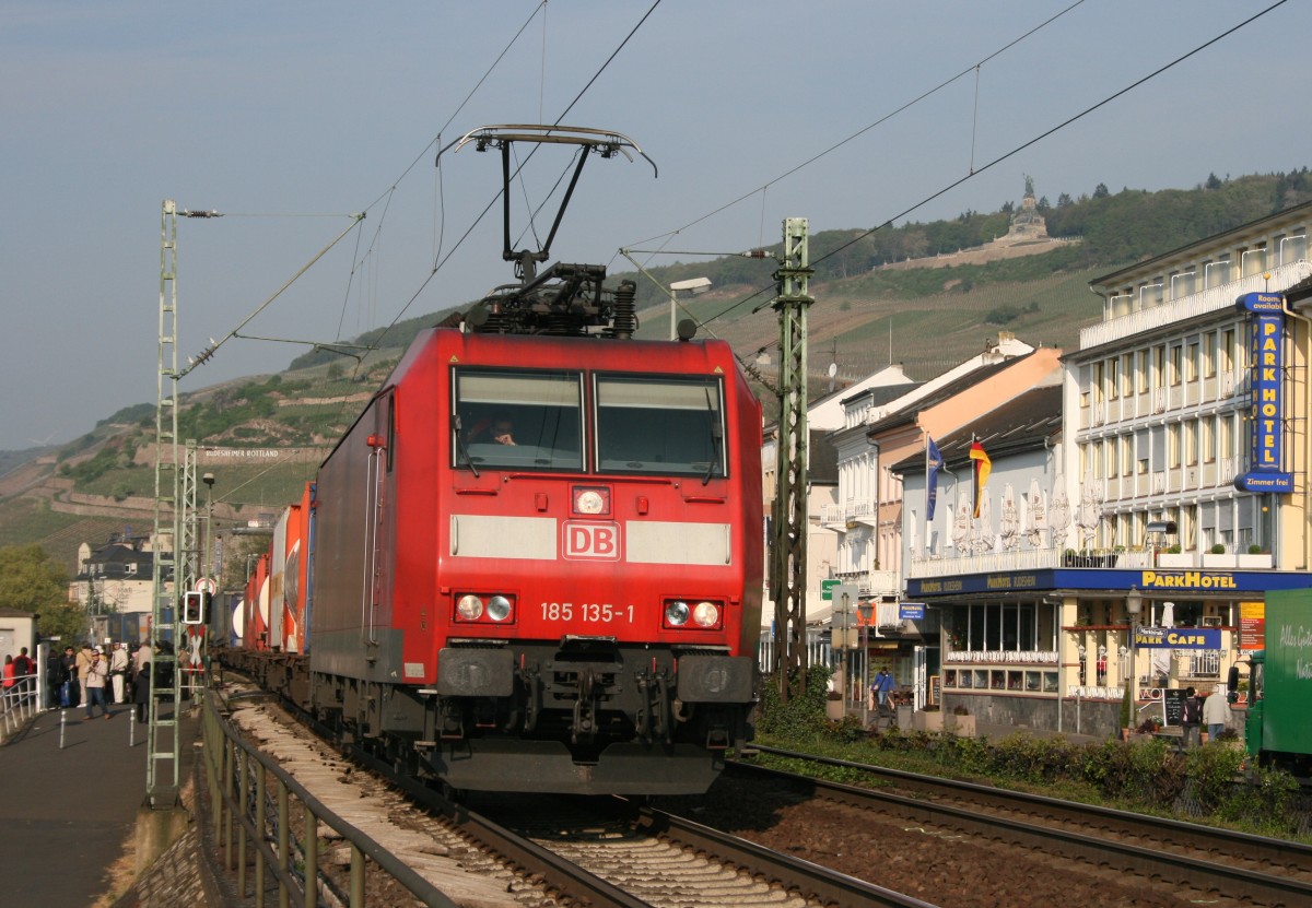 185 135 mit KT 41555 (Antwerpen–Verona) am 11.04.2014 in Rdesheim (Rhein)