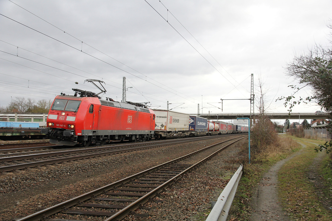 185 147 wurde am 13. Januar 2017 im hessischen Gernsheim fotografiert.