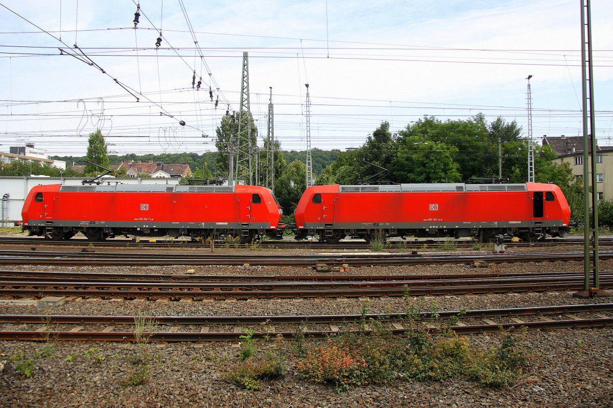 185 156-7 und 185 183-1 bei der von DB rangiern in Aachen-West. Aufgenommen vom Bahnsteig in Aachen-West bei Sommerwetter am 6.8.2014.
