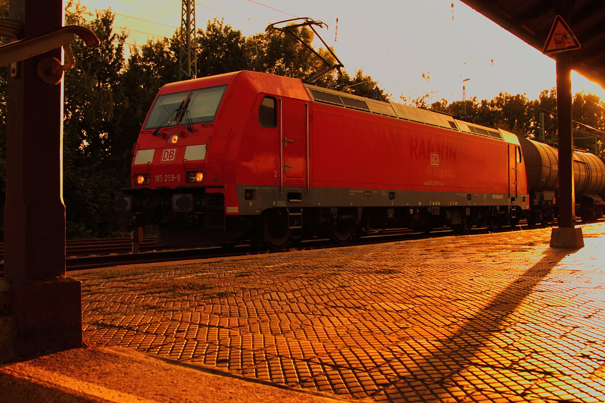 185 259-9 DB Cargo in Hochstadt/ Markzeuln am 03.09.2017.