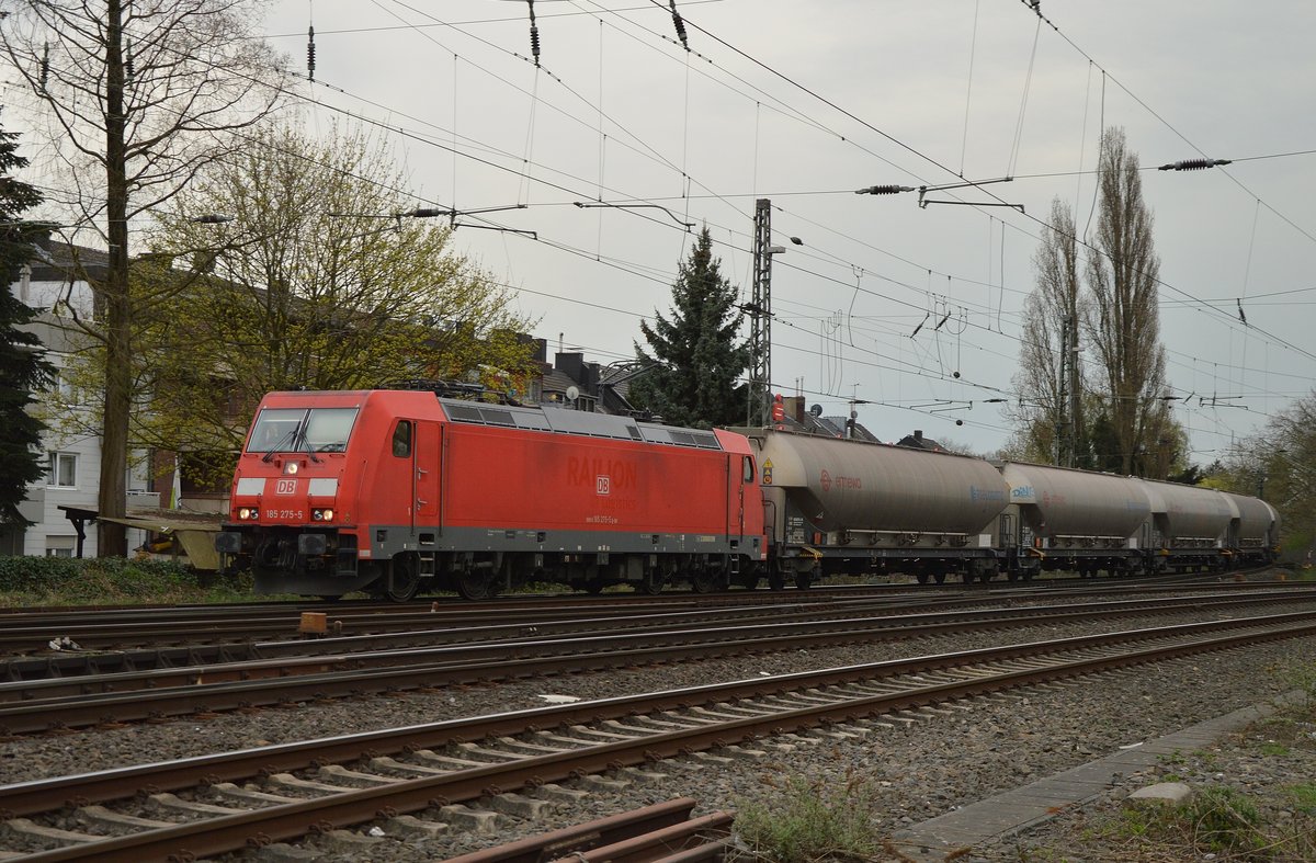 185 275-5 mit dem Braunkohlenzug aus Niederaußem bei der Durchfahrt in Rheydt Hbf.
10.4.2018