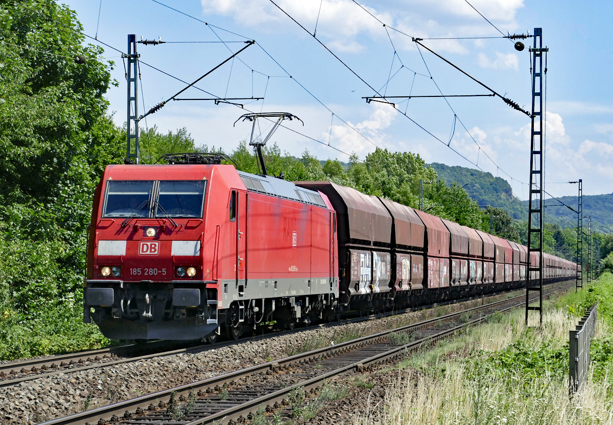 185 280-5 mit Schüttgutwagen durch Bonn-Beuel - 07.07.2017