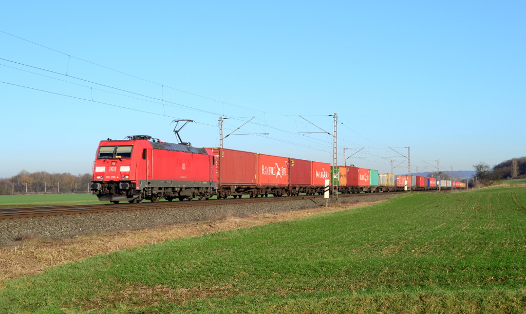 185 285 mit KT 50557 Alte Süderelbe - Nürnberg Rbf am 29.12.2016 zwischen Northeim und Nörten-Hardenberg