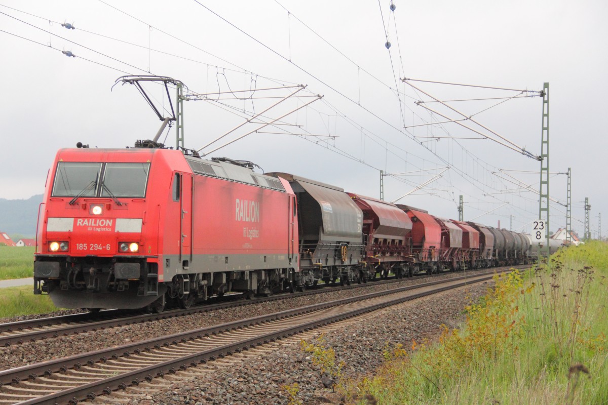 185 294-6 DB Schenker bei Staffelstein am 13.05.2014.