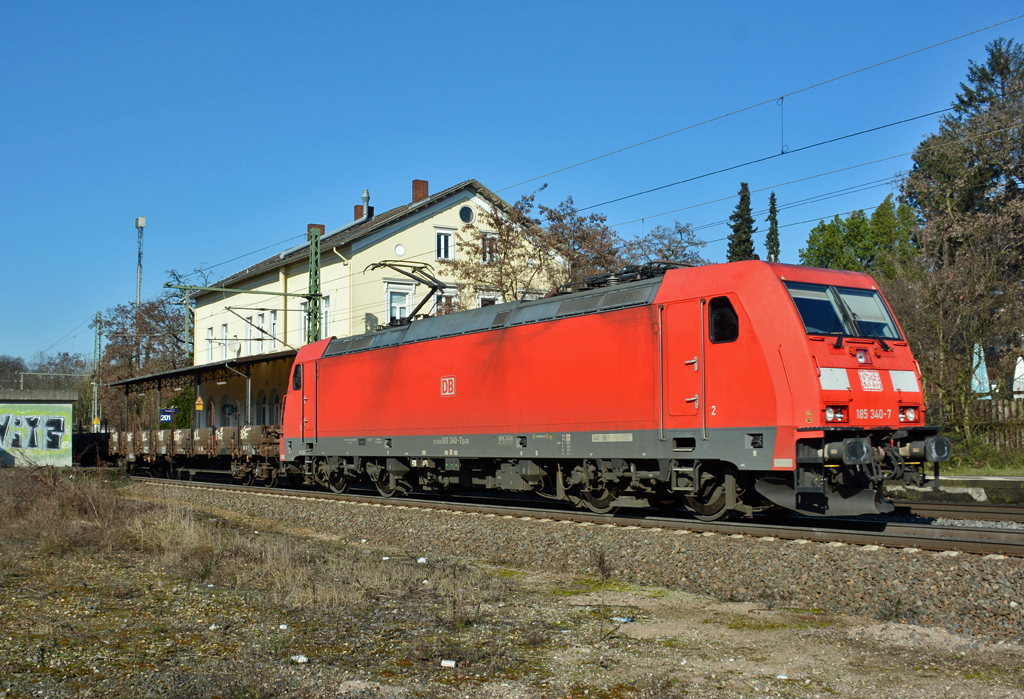185 340-7 mit gem. Güterzug durch Bonn-Oberkassel - 16.02.2016