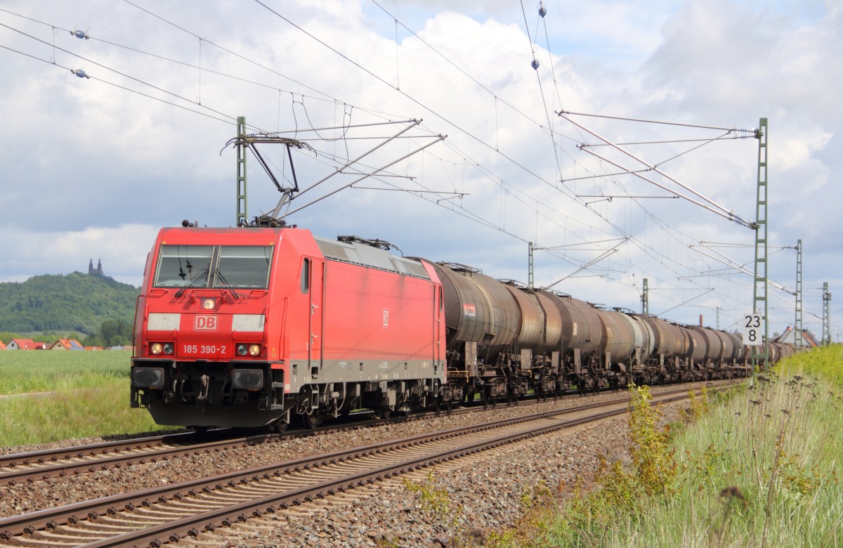 185 390-2 DB Schenker bei Staffelstein am 12.05.2014.