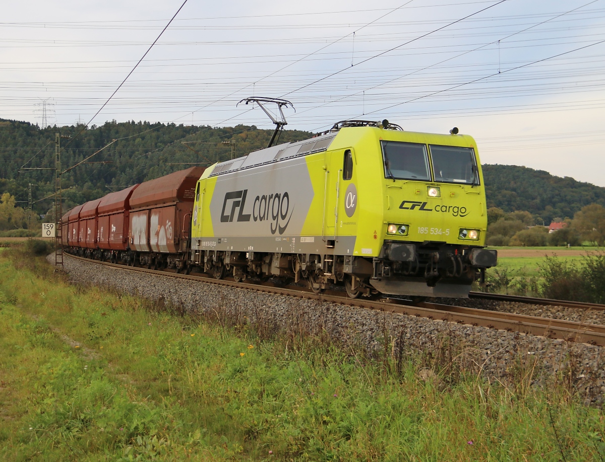 185 534-5 der CFL-Cargo mir Kohlenzug in Fahrtrichtung Süden. Aufgenommen zwischen Mecklar und Ludwigsau-Friedlos am 28.09.2014.