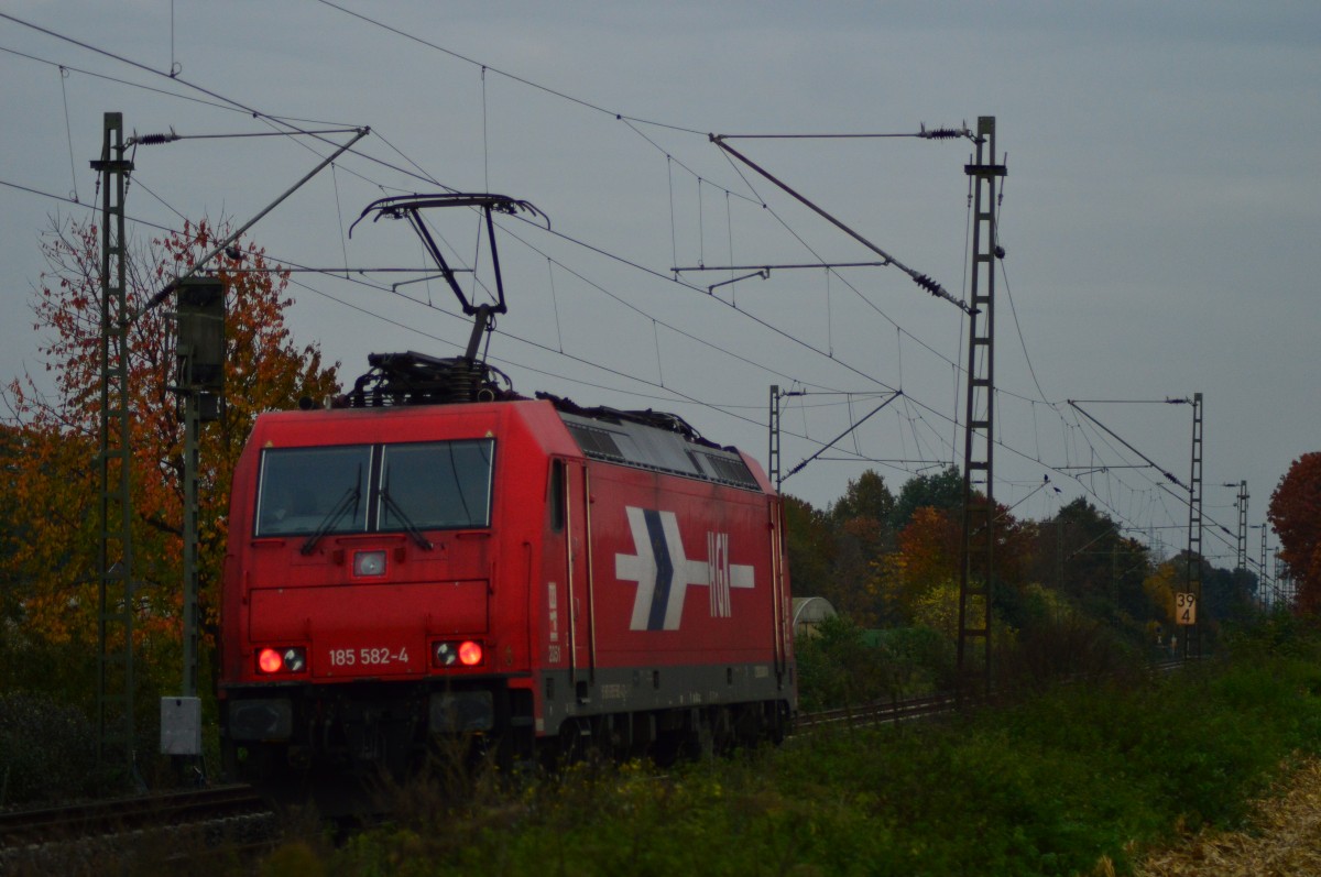 185 582-4 im Nachschuß bei Kaarst Broicherseite am 25.10.2015