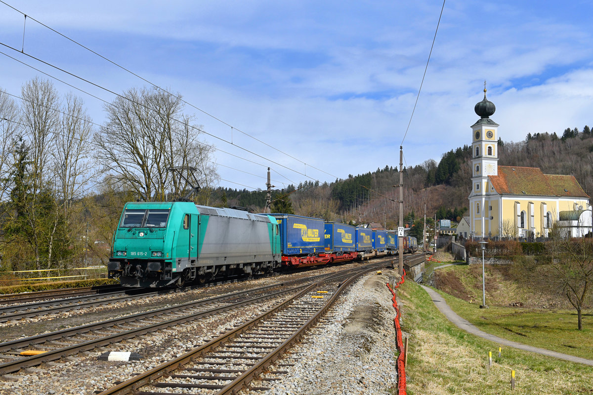 185 615 mit TEC 40649 am 30.03.2018 bei Wernstein am Inn. 