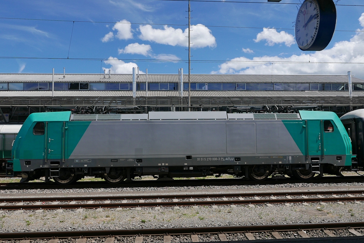 186 129-3 (91 51 5 270 008-3 PL-ATLU), die den CLASSIC COURIER-Sonderzug von Bietigheim-Bissingen nach Konstanz brachte. Bahnhof Konstanz, 01.07.2017.