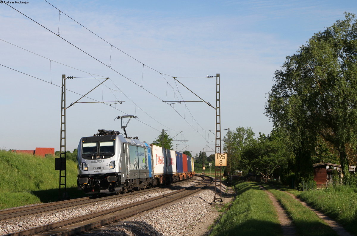 187 005-4 mit einem KV Zug bei Kollmarsreute 17.5.17