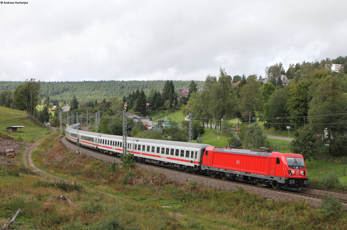 187 126-8 und 115 293-3 (Zugschluss) mit dem LPFT 77731 (Basel Bad Bf-Frankfurt(Main)Hbf) bei Sommerau 14.9.17