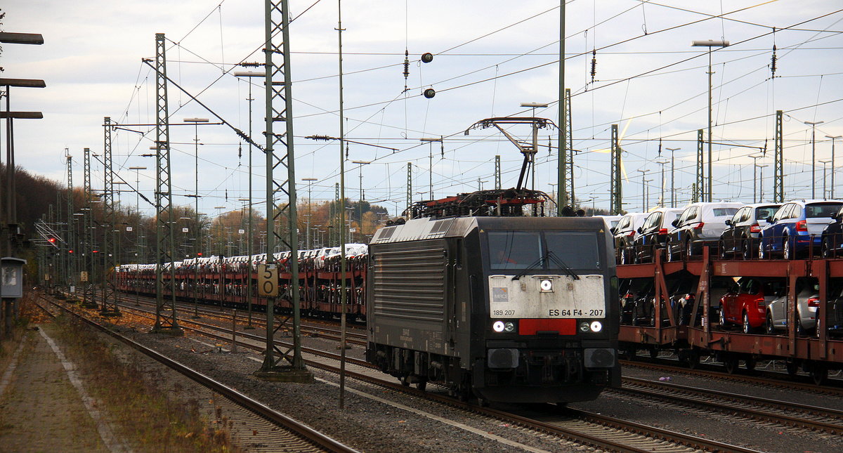 189 207 von MRCE rangiert in Aachen-West. 
Aufgenommen vom Bahnsteig in Aachen-West.
Bei Sonnenschein und Wolken am Nachmittag vom 21.11.2016.