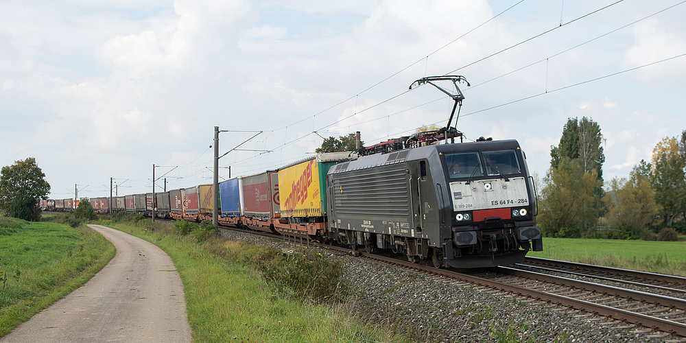 189 284 am 01.10.2014 bei Windsfeld-Dittenheim.