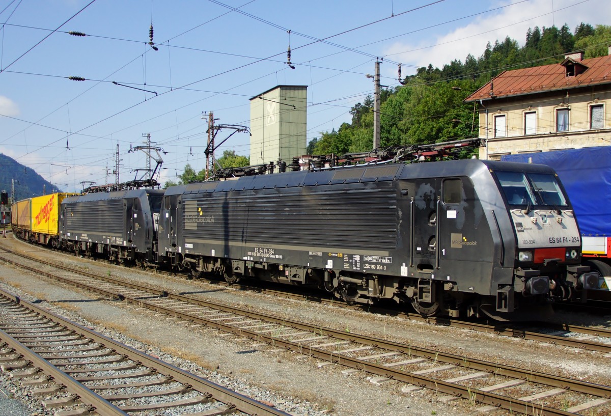 189 934-3 und 189 998-8 (TX Logistik)in Kufstein am 28.06.2014