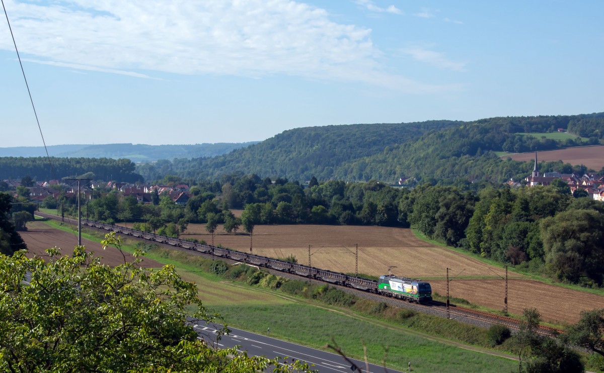 193 203 ELL-LTE mit einen Ganzzug im Maintal nördwärts bei Himmelstadt am 30.8.2015.