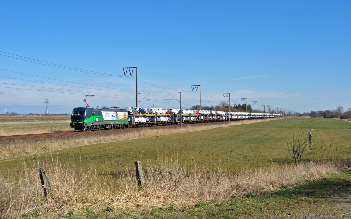 193 203 fuhr am 13.03.2015 mit einem ARS-Altmann Zug von Bremen nach Emden, hier bei Petkum.