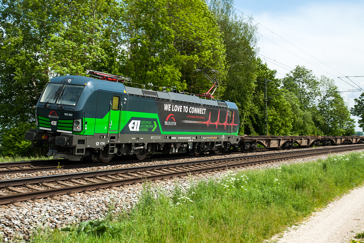 193 252 TXL Logistik  We love to Connect to the pulse of economy  am 14.05.2016 bei Langenisarhofen