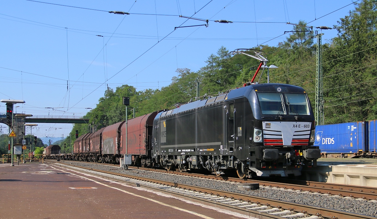 193 603 im DB Einsatz mit gemischtem Güterzug in Fahrtrichtung Norden. Aufgenommen in Eichenberg am 22.08.2015.